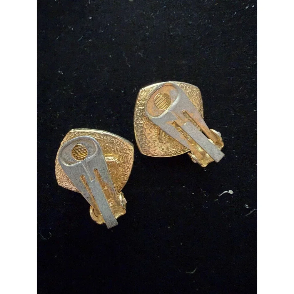 CHANEL authentic vintage